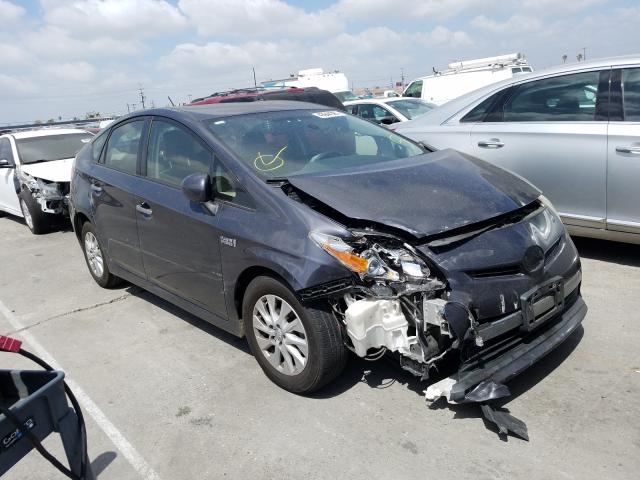 2013 toyota prius plug