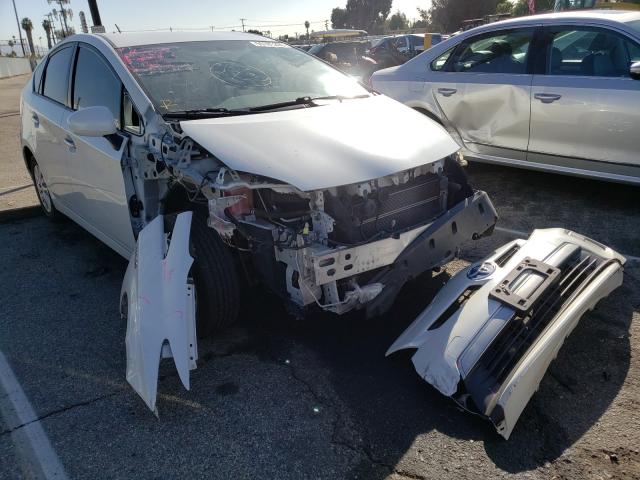 2014 toyota prius plug