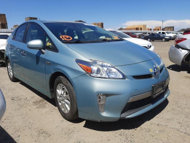 2014 toyota prius plug