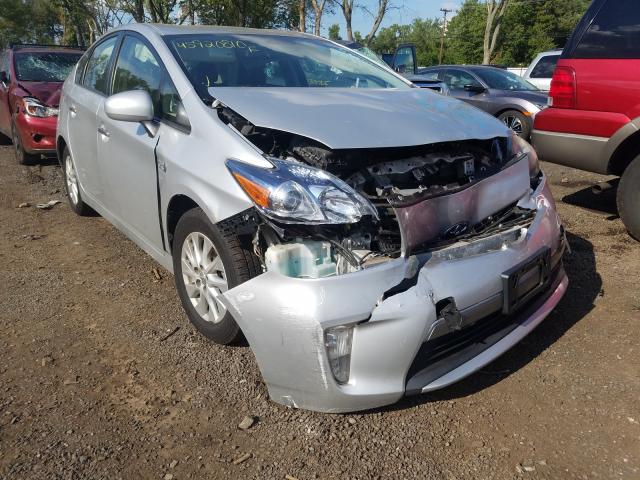 2013 toyota prius plug