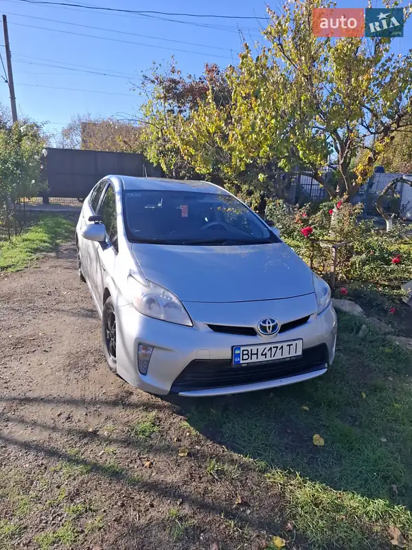 2012 toyota prius