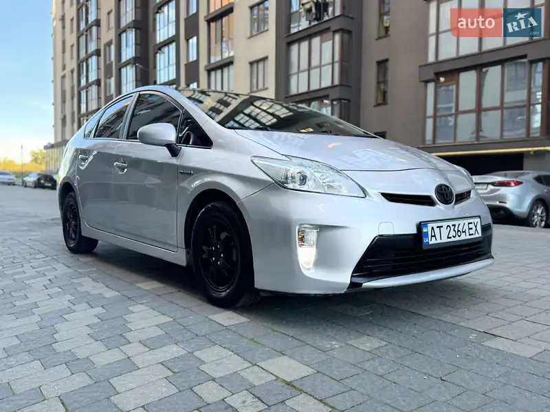 2012 toyota prius