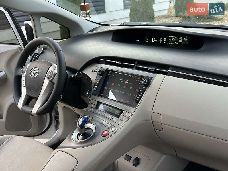 2012 toyota prius