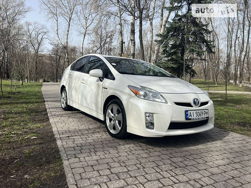 2011 toyota prius