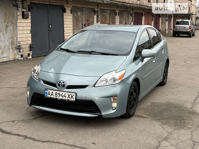 2013 toyota prius