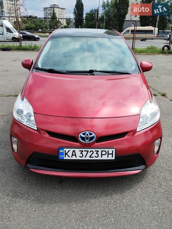 2014 TOYOTA Prius