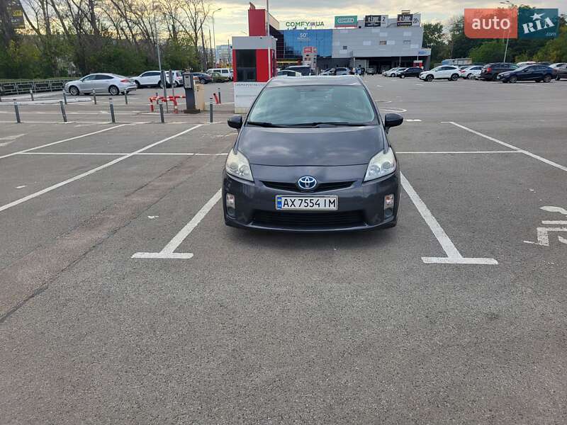 2011 toyota prius