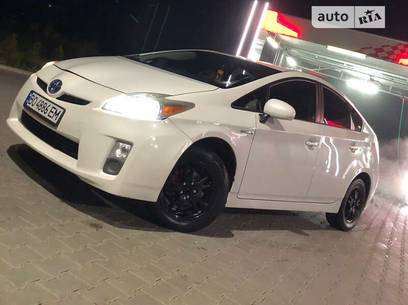 2010 toyota prius