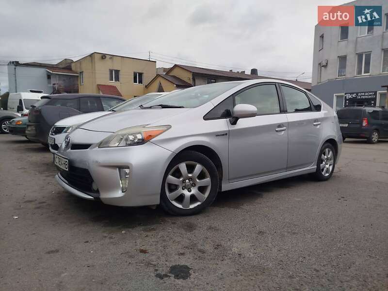 2012 toyota prius