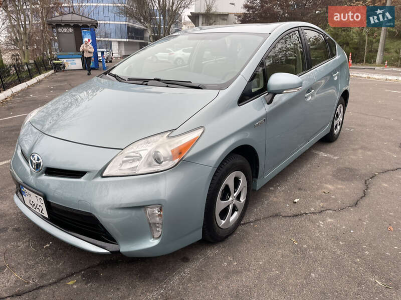 2012 toyota prius