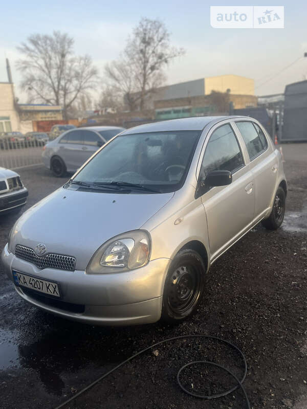 1999 toyota yaris