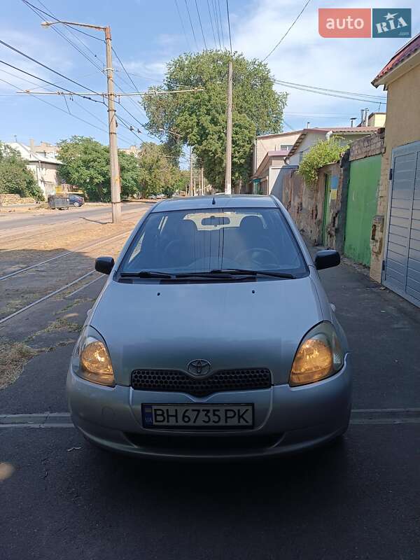 2001 toyota yaris