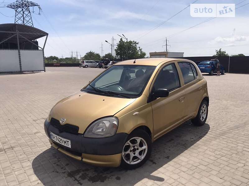 1999 toyota yaris