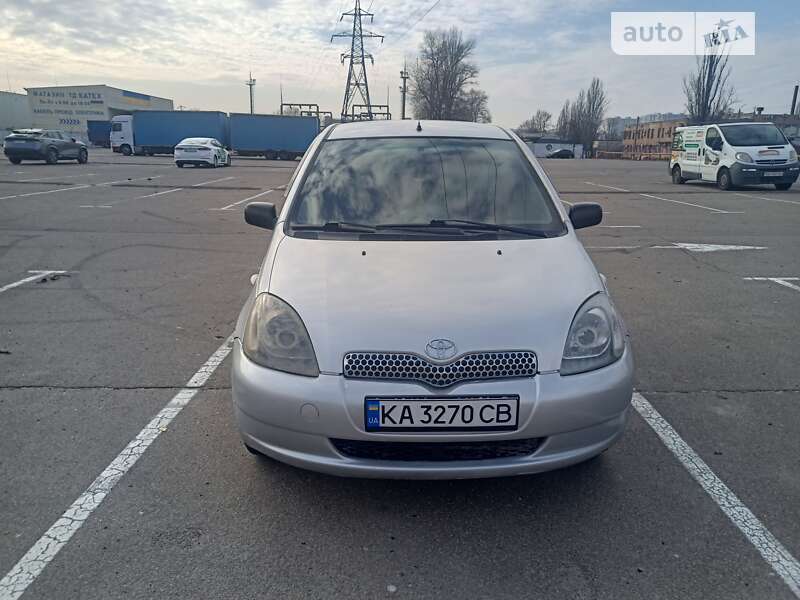 2002 toyota yaris
