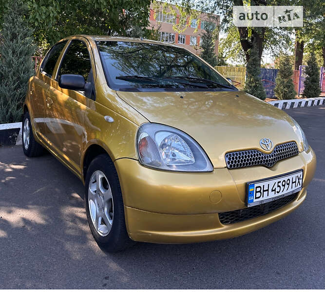 1999 toyota yaris