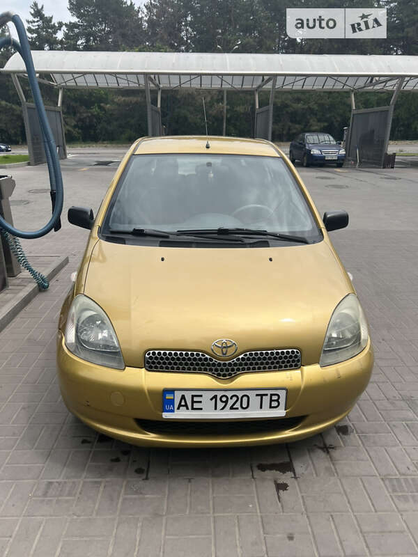 2002 toyota yaris