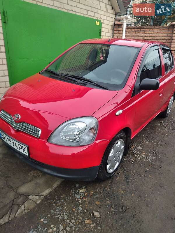2001 toyota yaris