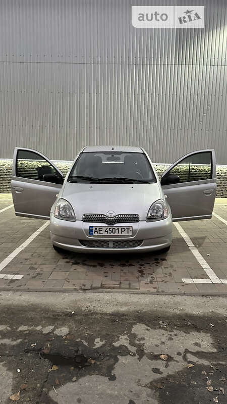 2002 toyota yaris