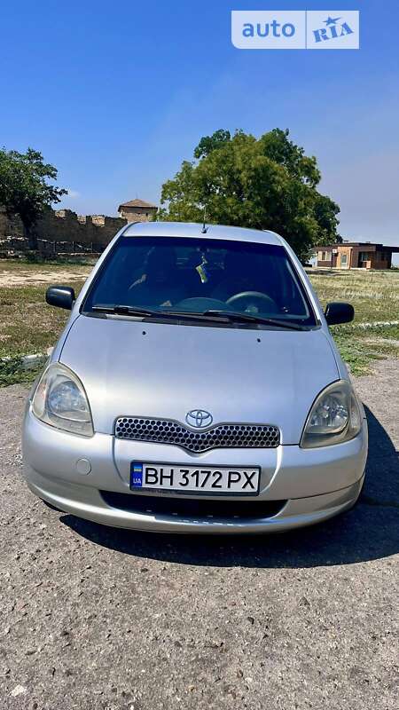 2001 toyota yaris