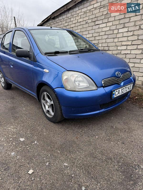 2002 toyota yaris