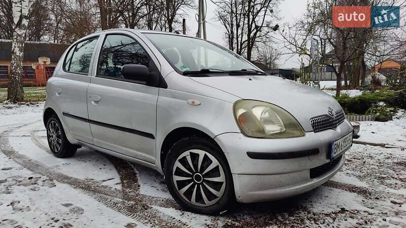 2000 toyota yaris