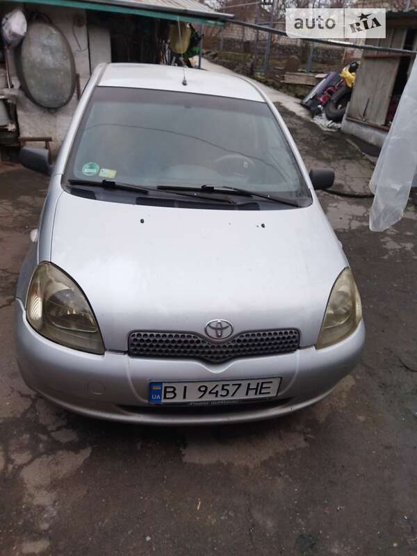 2001 toyota yaris