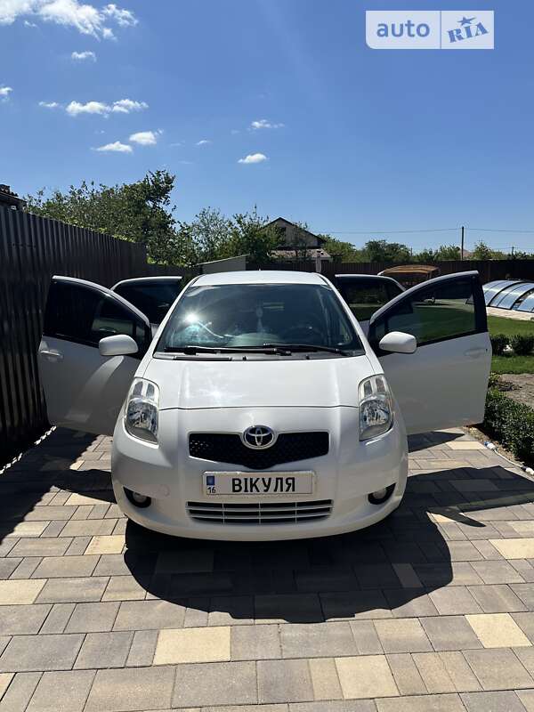 2008 toyota yaris