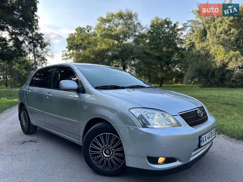 2004 toyota corolla