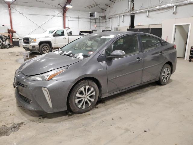 2021 toyota prius le
