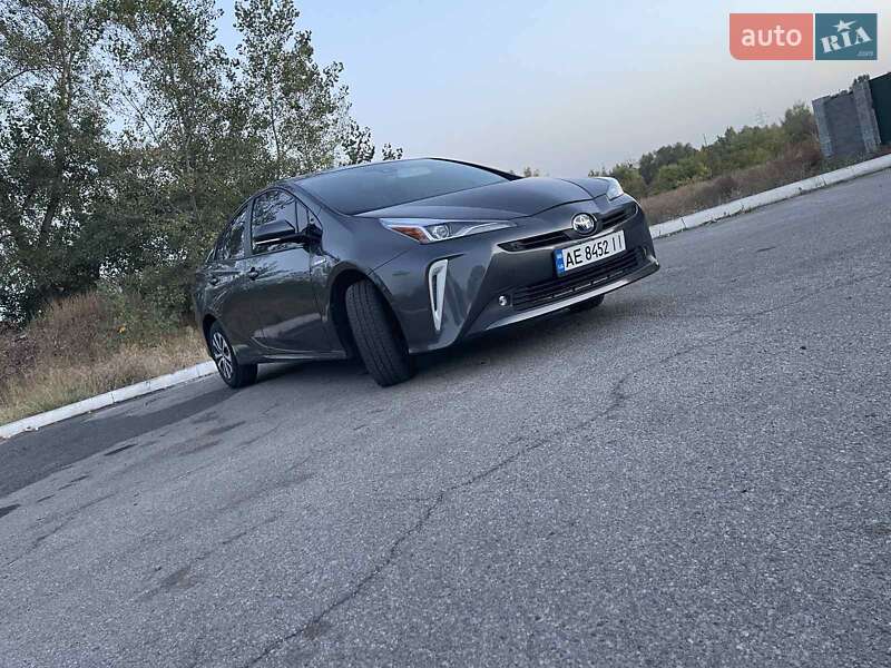 2019 toyota prius