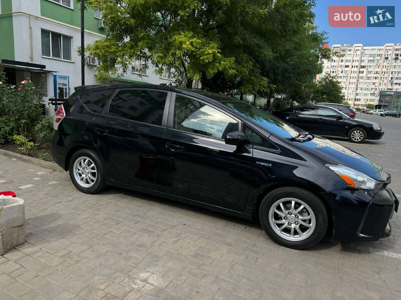 2015 toyota prius v