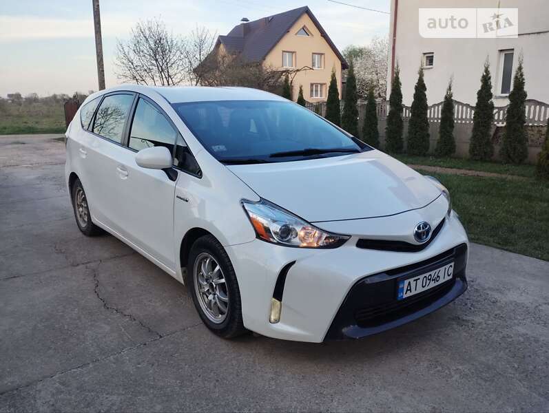 2014 toyota prius v