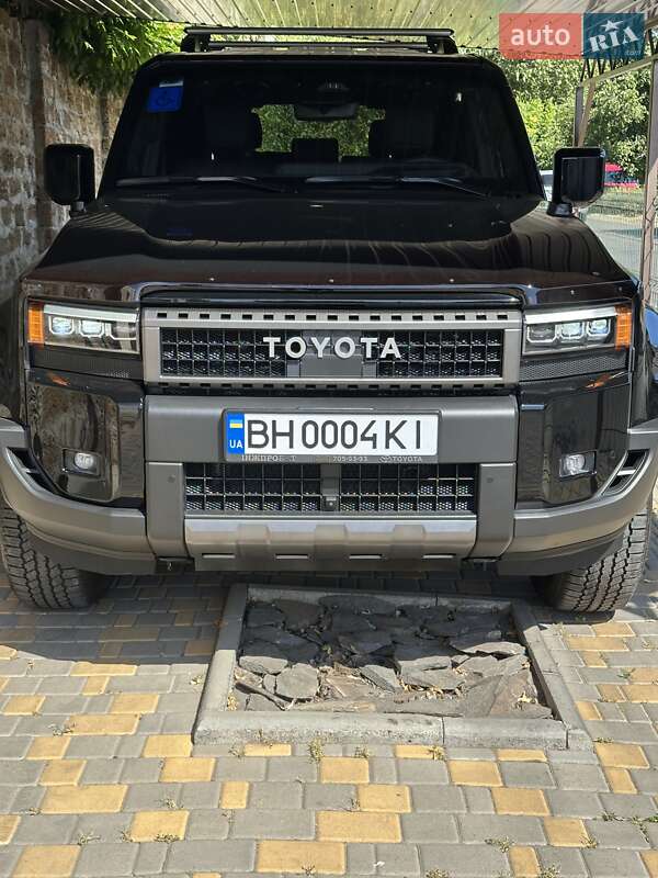 2024 toyota land cruiser prado