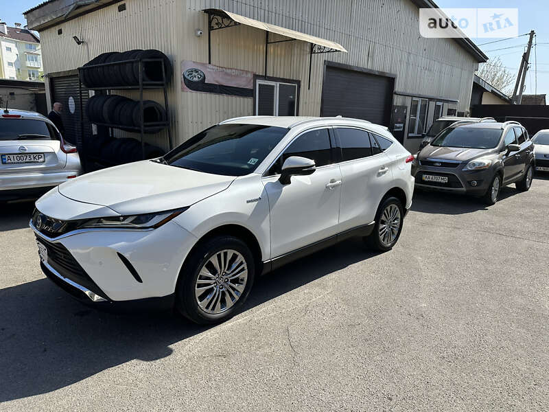 2021 toyota venza