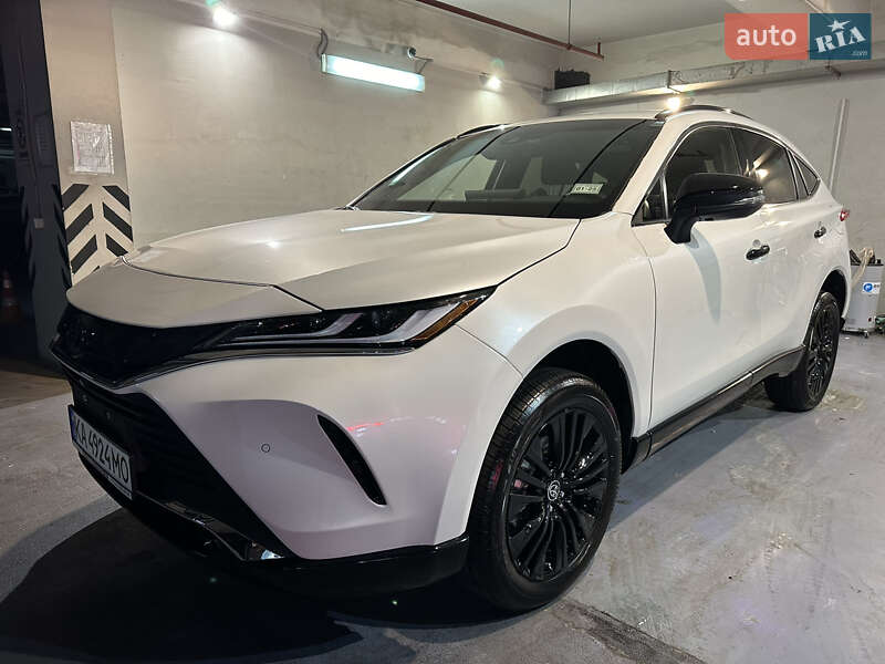 2022 toyota venza