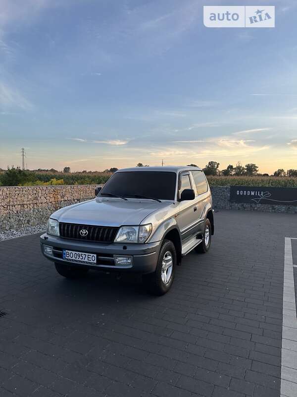 2001 toyota land cruiser kj 90