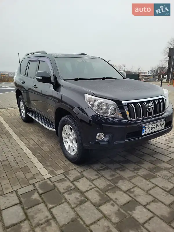 2011 toyota land cruiser 150