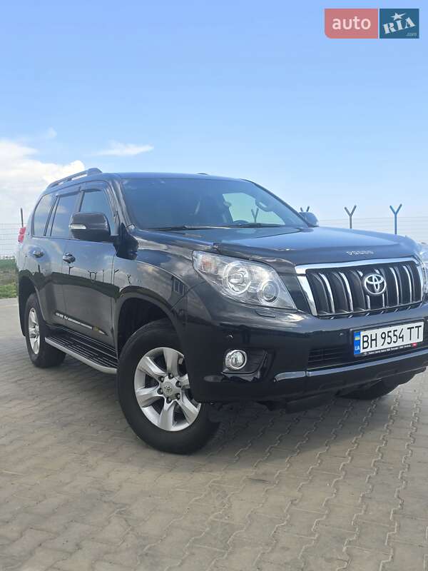 2011 toyota land cruiser