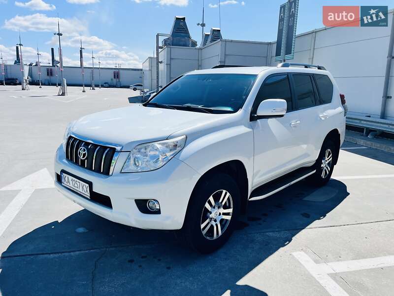 2013 toyota land cruiser prado 150