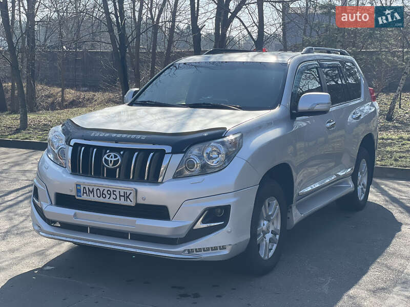 2010 toyota prado