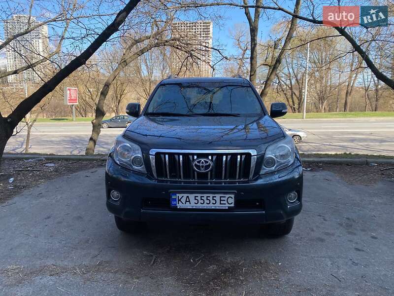 2013 toyota land cruiser prado 150