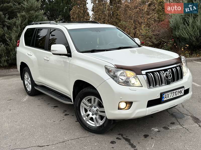 2010 toyota land cruiser prado