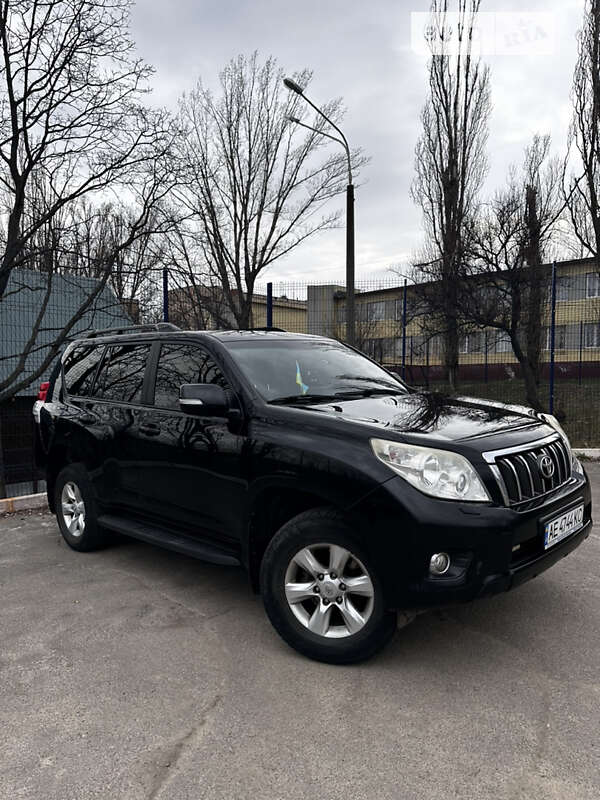 2013 toyota land cruiser prado