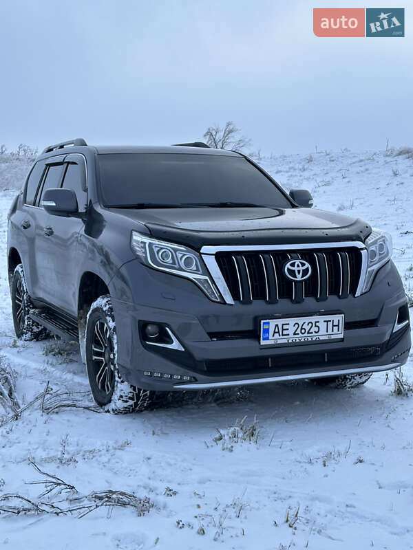 2013 toyota land cruiser prado