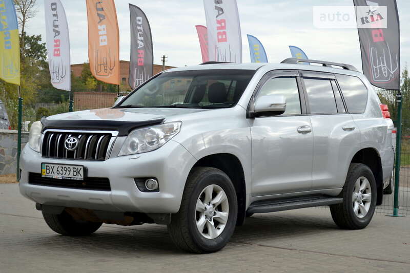 2013 toyota land cruiser prado