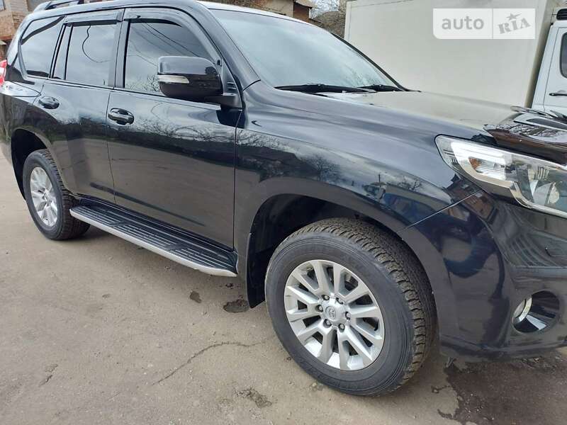 2013 toyota land-cruiser-prado