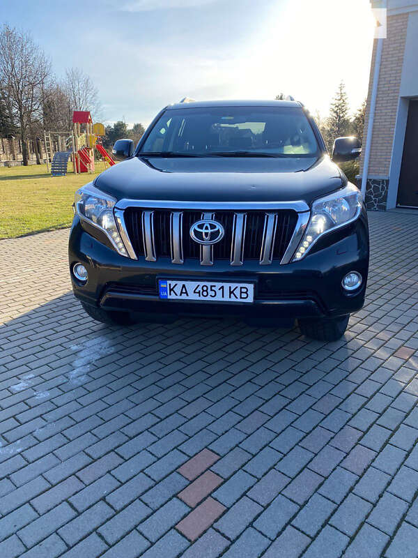 2013 toyota land cruiser prado