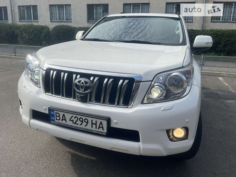 2010 toyota land cruiser prado