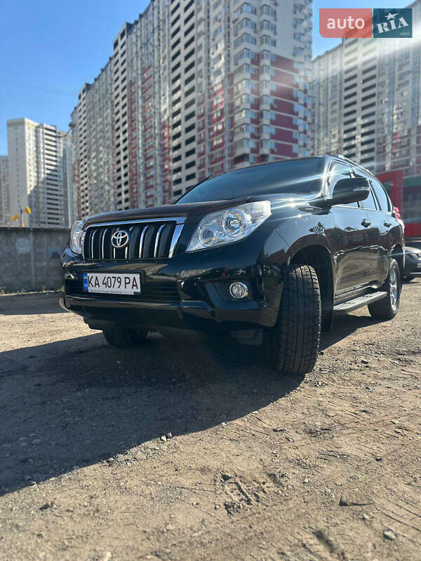 2013 toyota land cruiser prado