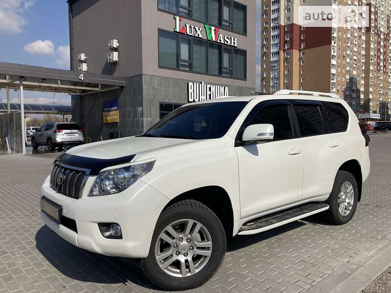 2010 toyota land cruiser prado